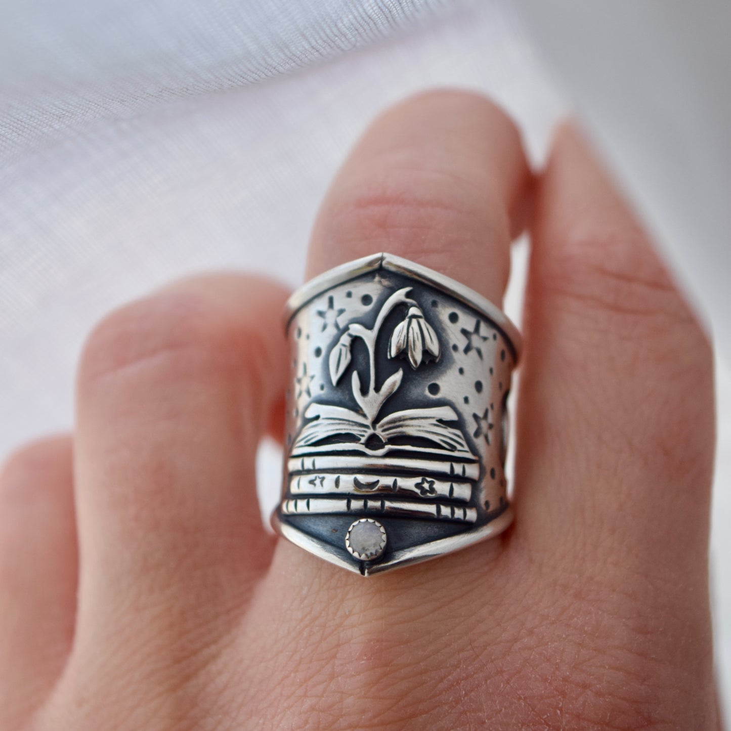 Snowdrop Bookstack Shield Ring with Rainbow Moonstone Size 7