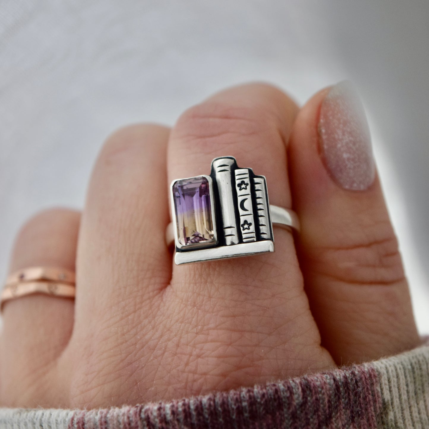 Bookshelf Ring with Ametrine Size 8
