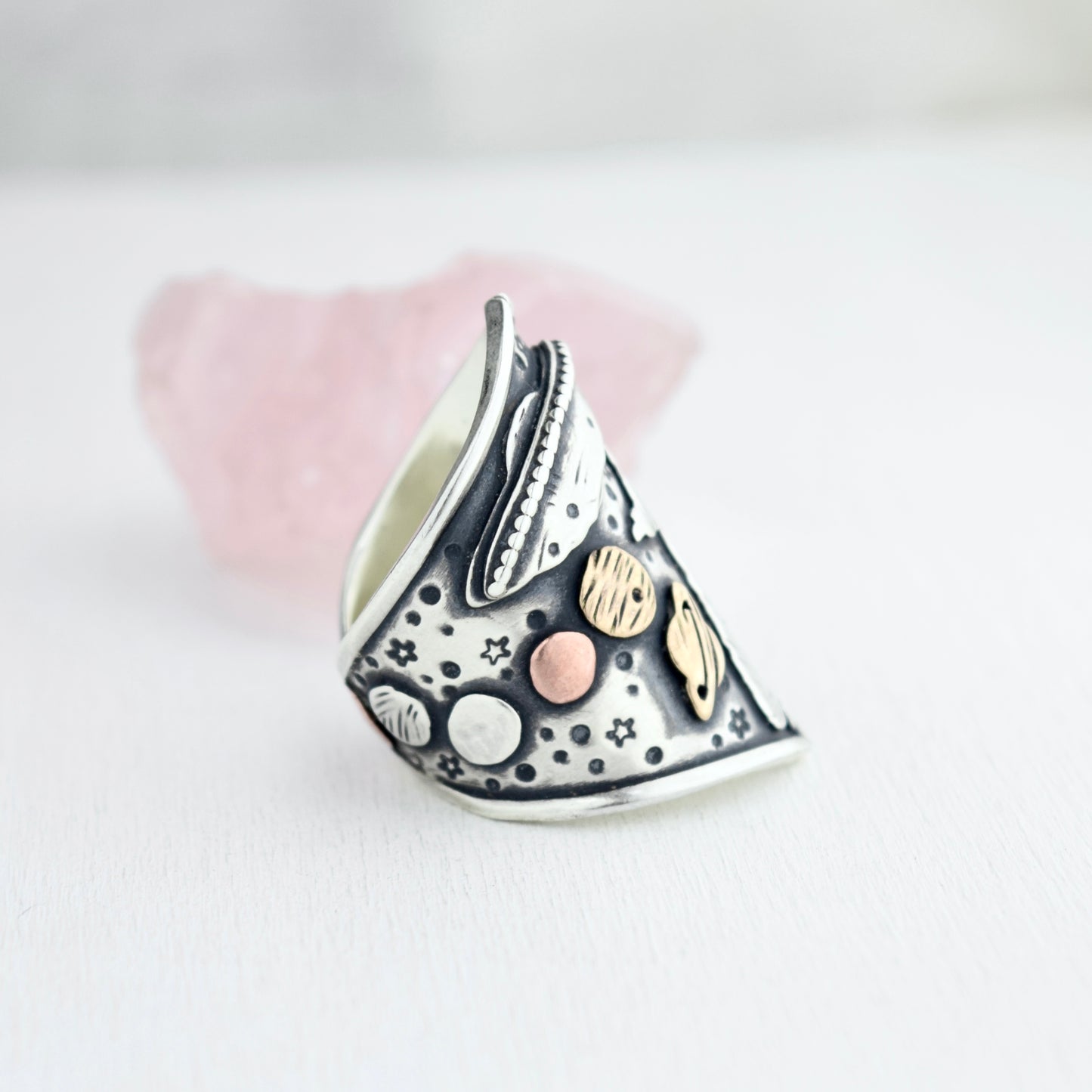 Alien Abduction Shield Ring size 6.75/7