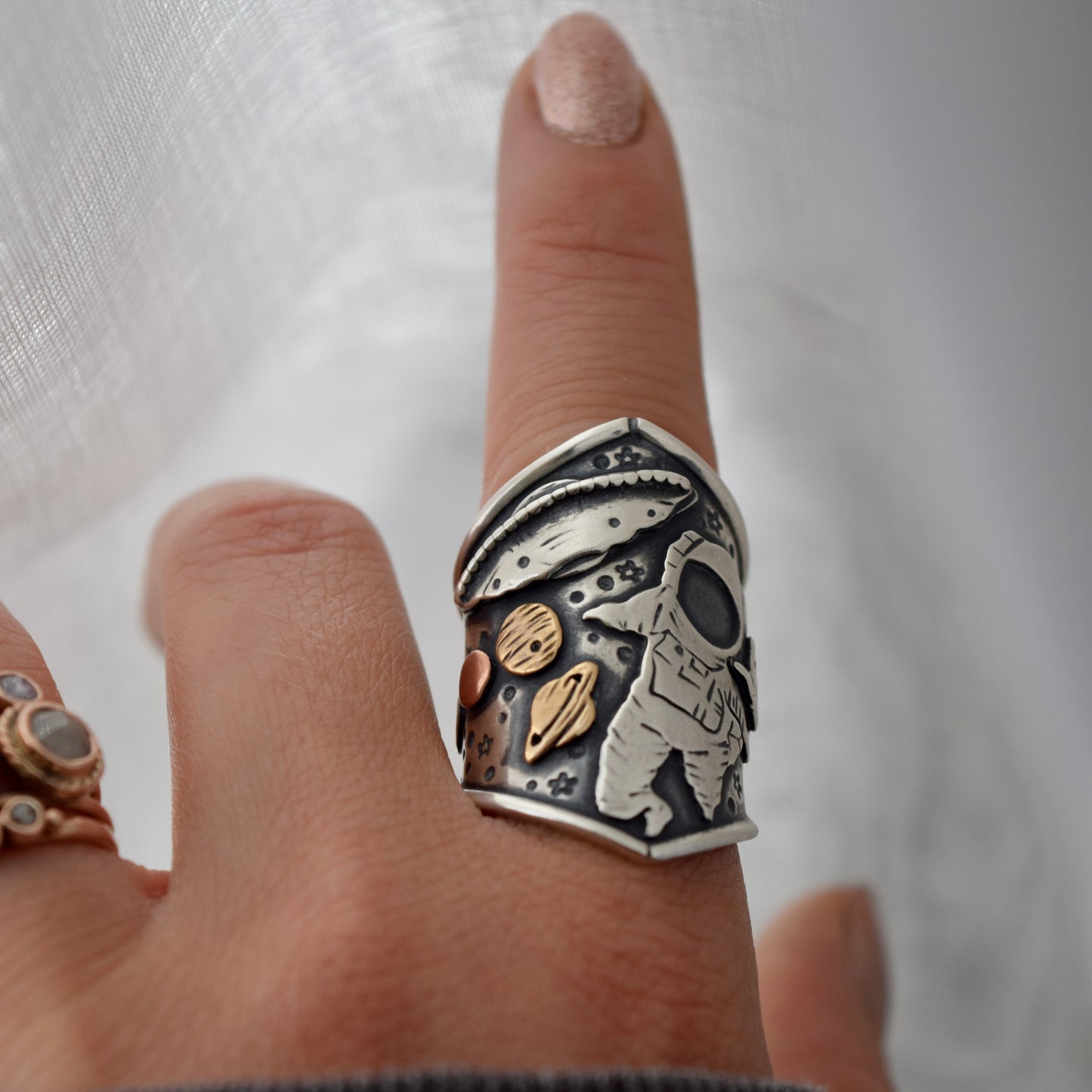 Alien Abduction Shield Ring size 6.75/7