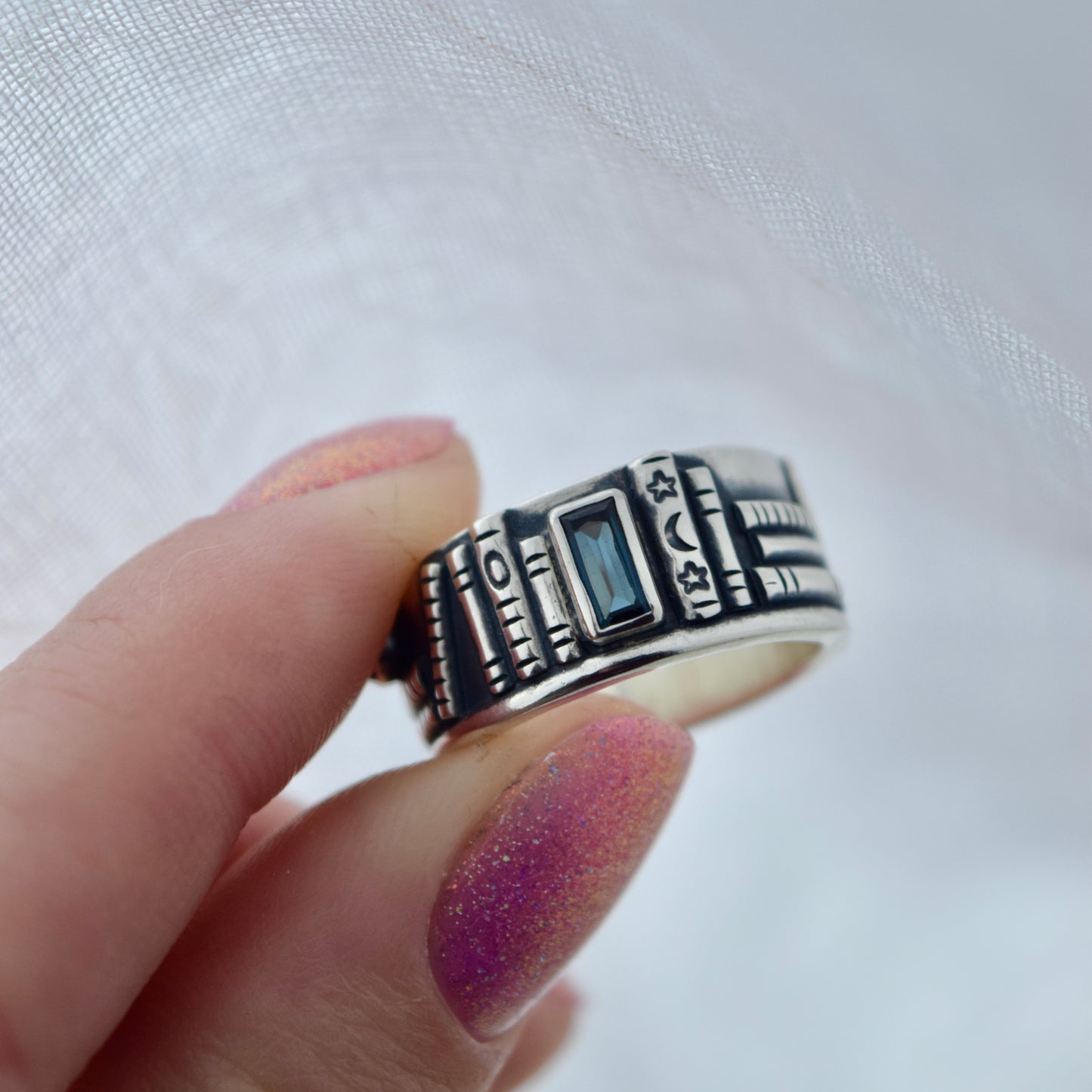 Bookshelf Ring Band with Blue Topaz and Blue Tourmaline Size 8