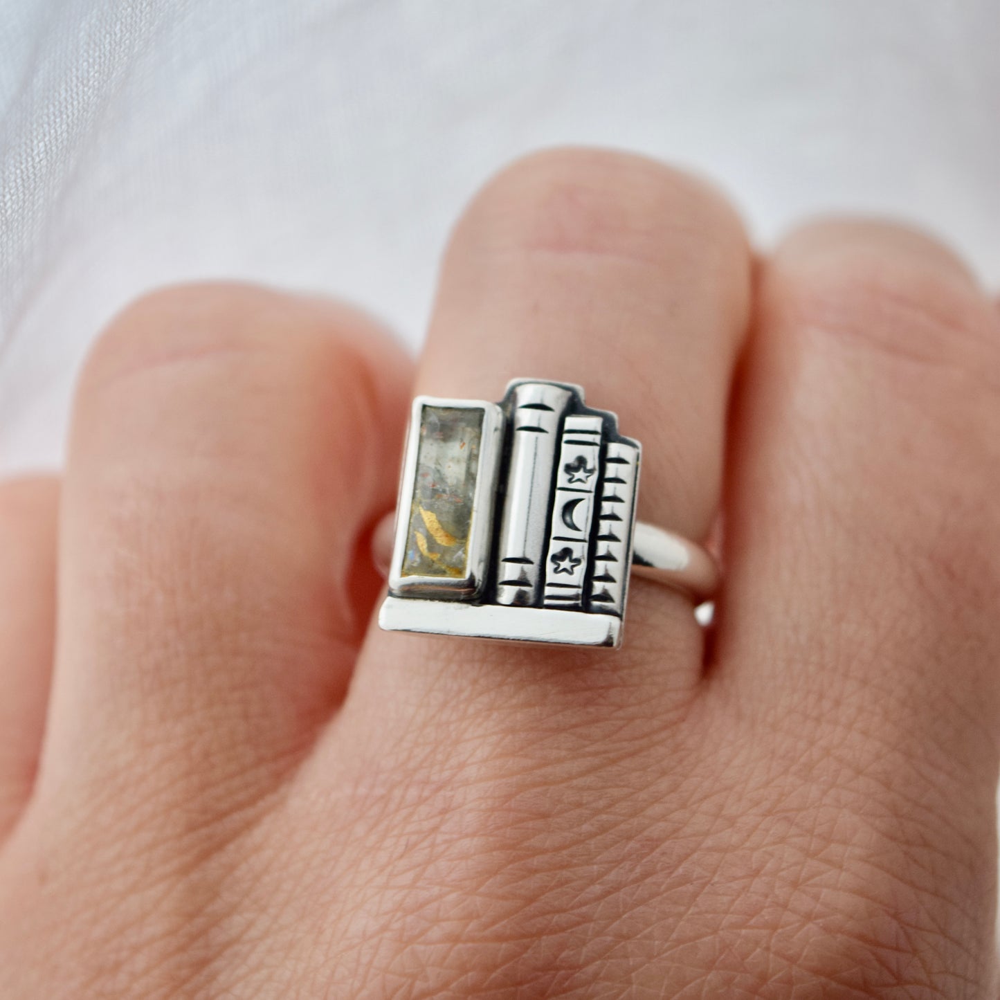 Bookshelf Ring with Kintsugi Repaired Faceted Sunstone Size 7.5