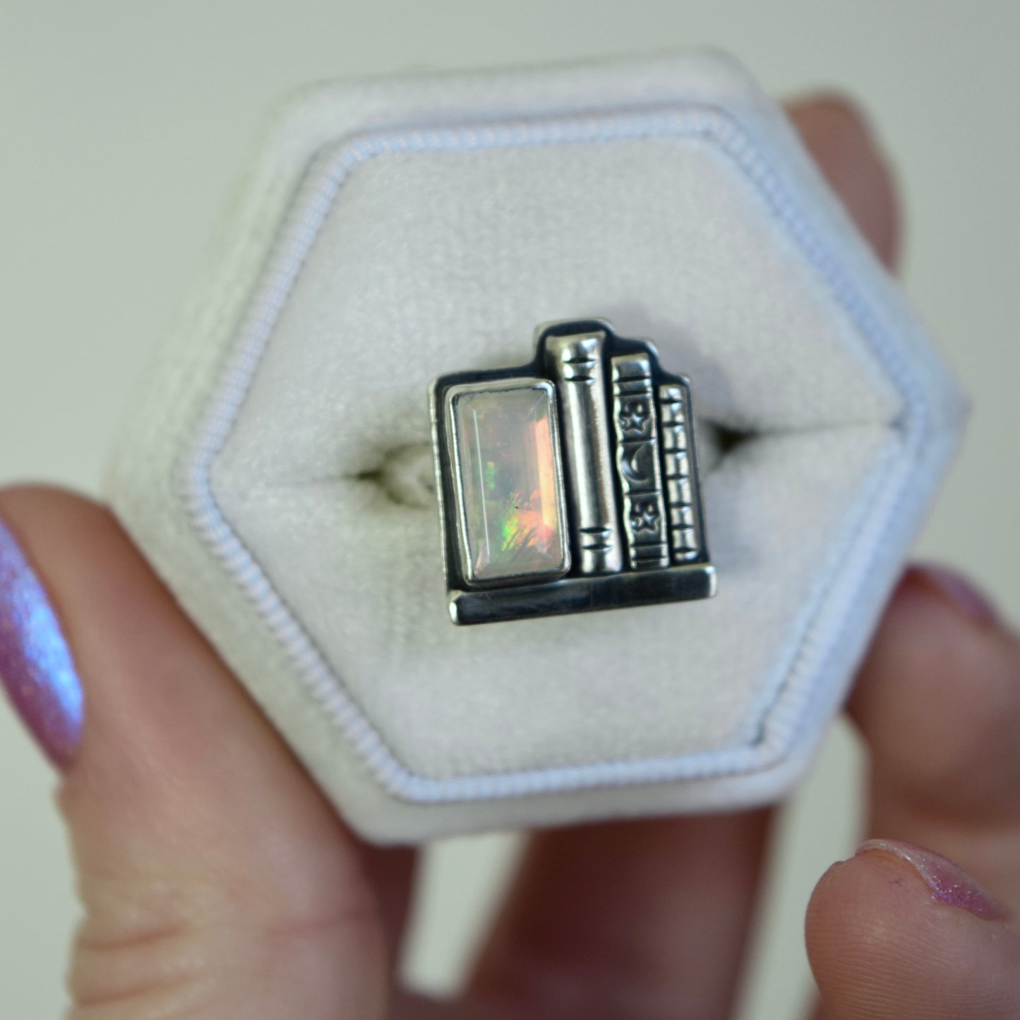 Bookshelf Ring with Ethiopian Opal size 7