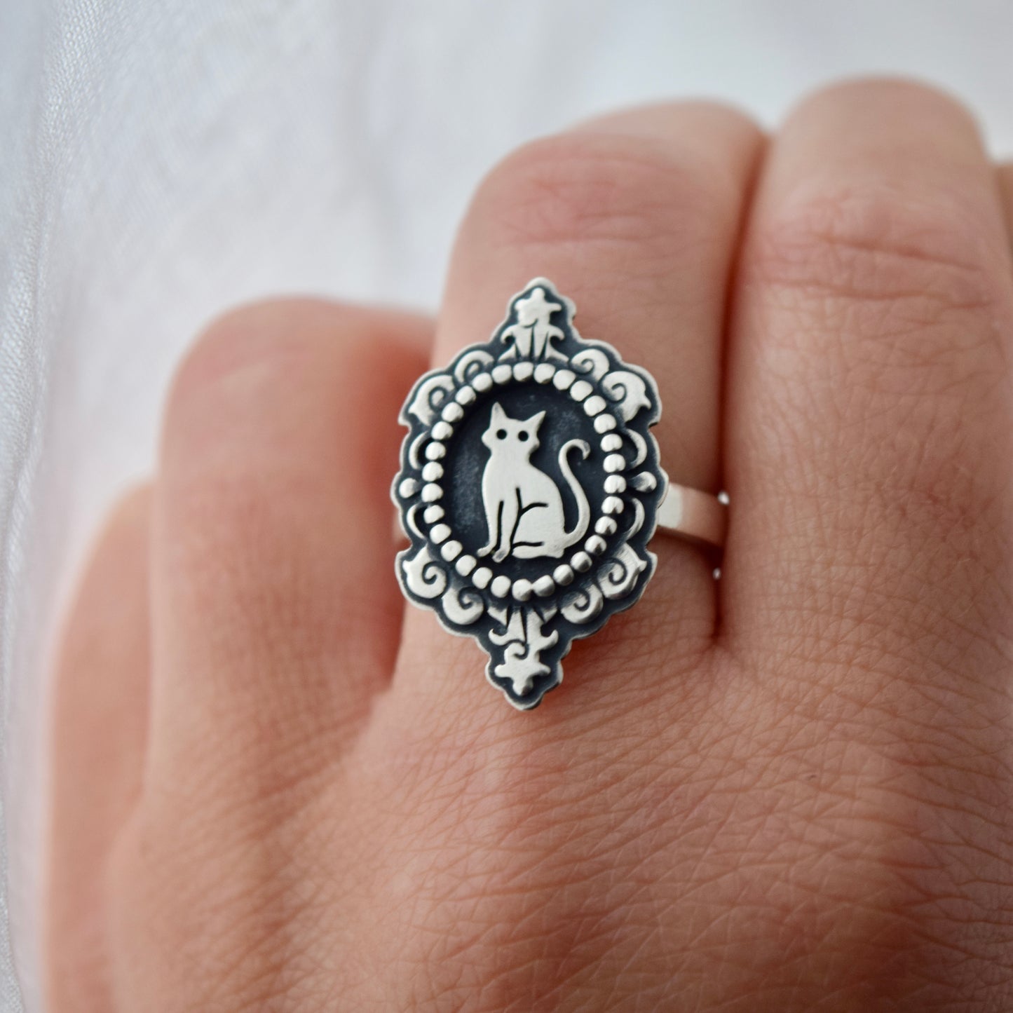 Cat Cameo Ring Size 8