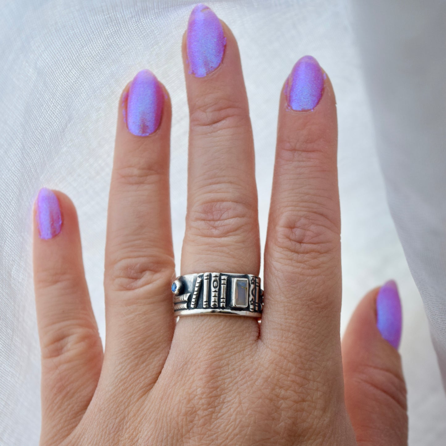 Bookshelf Ring Band with Kintsugi Repaired Ethiopian Opal and Rainbow Moonstone Size 6.5