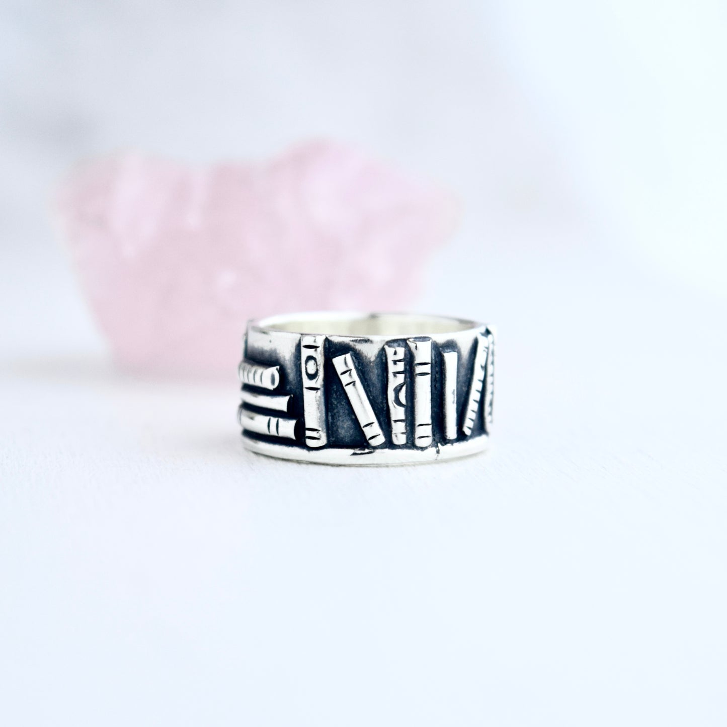 Bookshelf Ring Band with Garnet Size 5.25