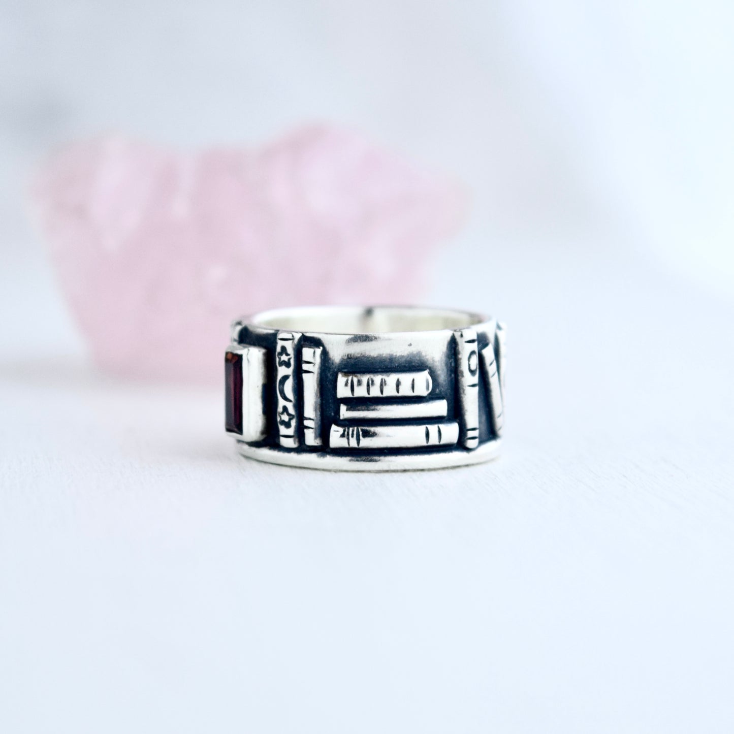 Bookshelf Ring Band with Garnet Size 5.25