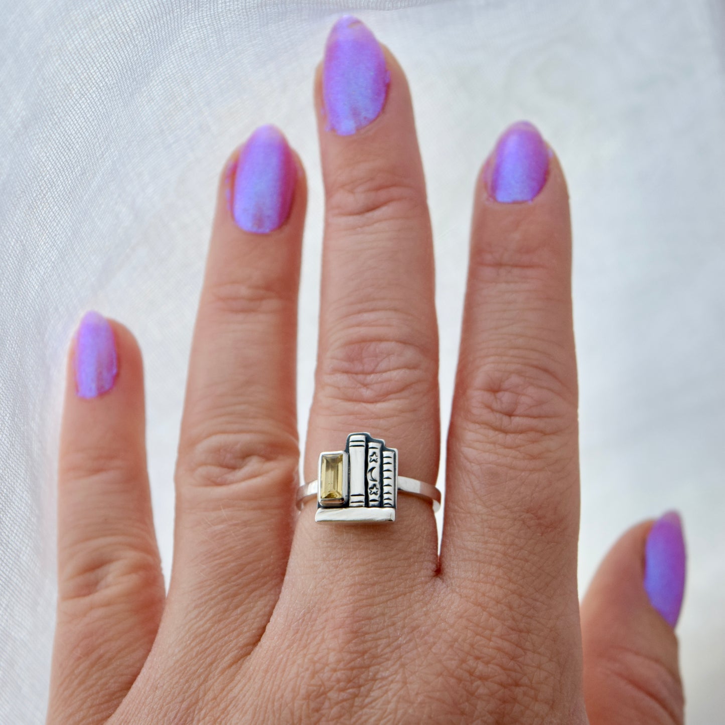 Mini Bookshelf Ring with Citrine Size 6