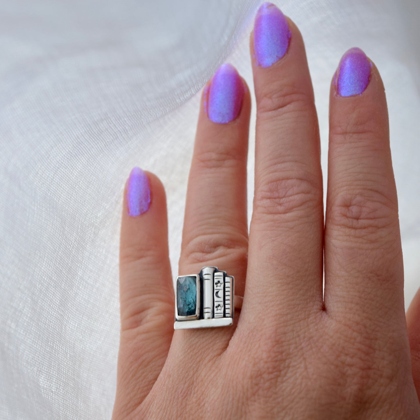 Bookshelf Ring with Blue Kyanite Size 5