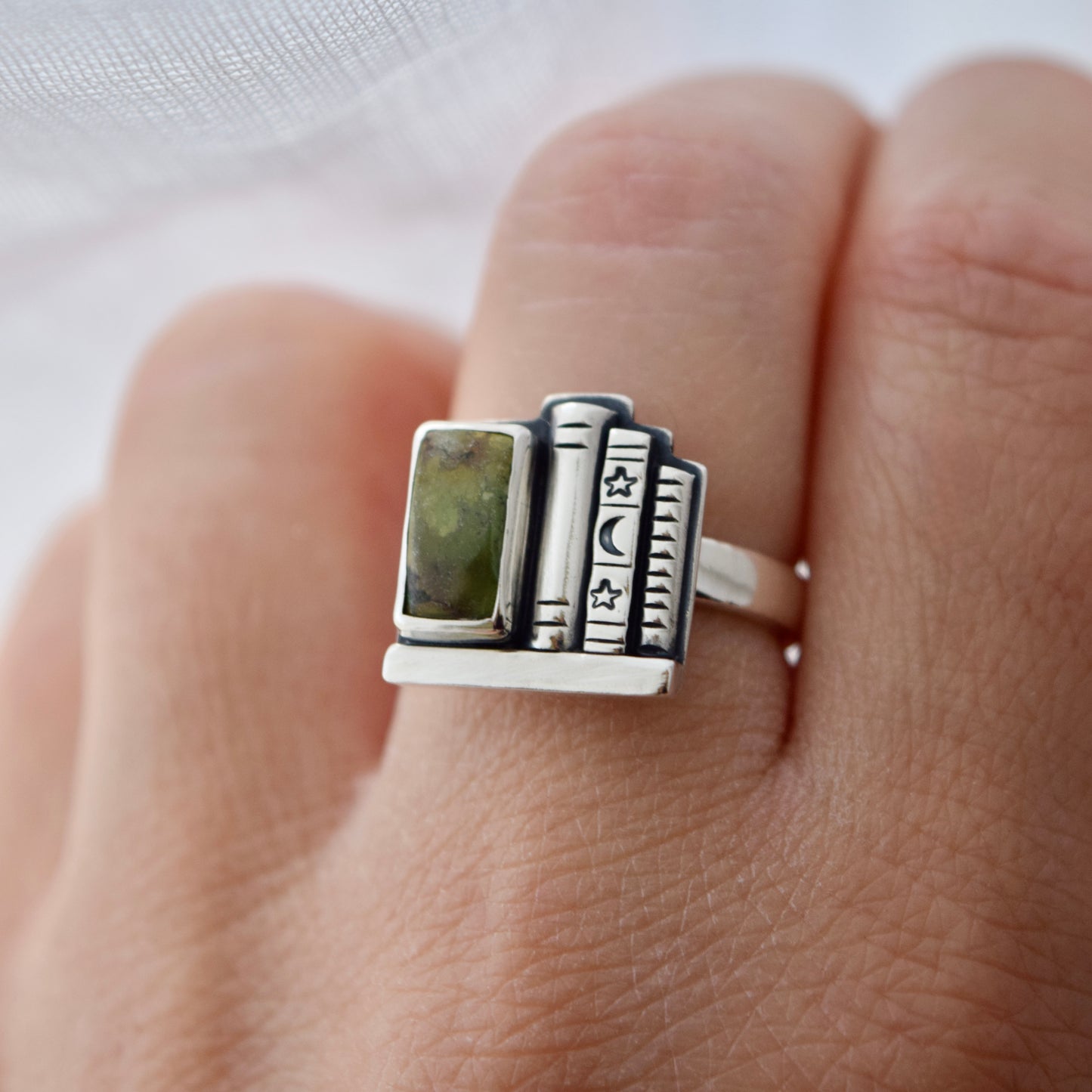 Bookshelf Ring with Tibetan Turquoise Size 6.5