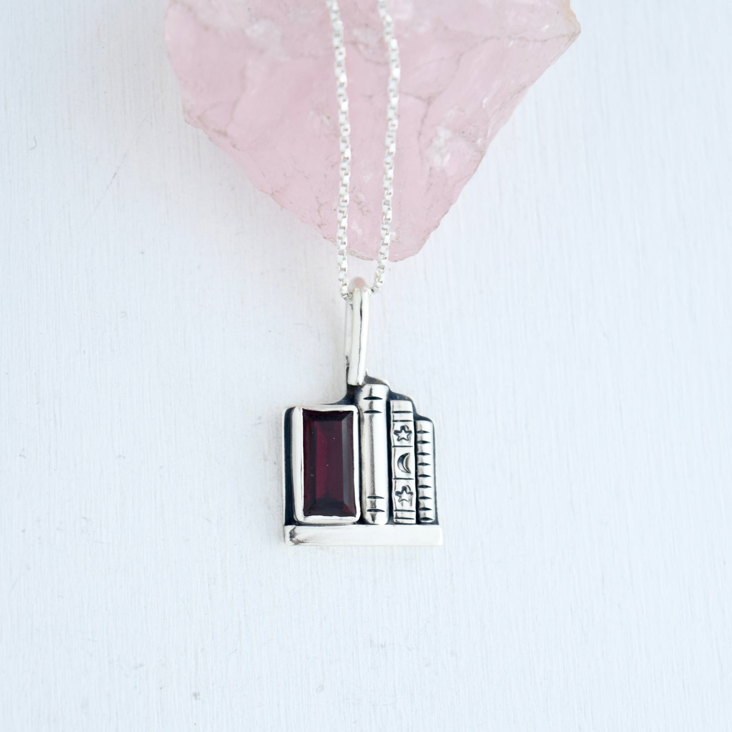 Bookshelf Necklace with Garnet