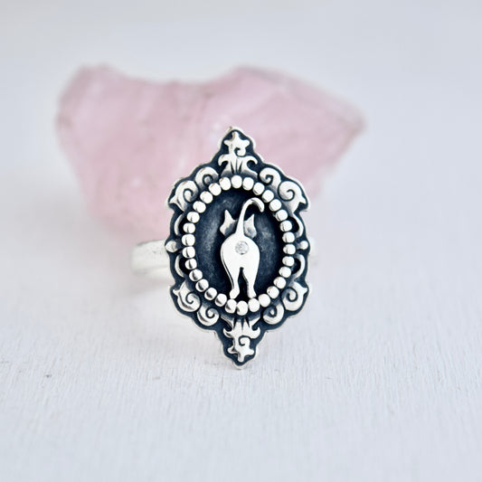 Cat Butthole Cameow Ring with Moissanite Size 8
