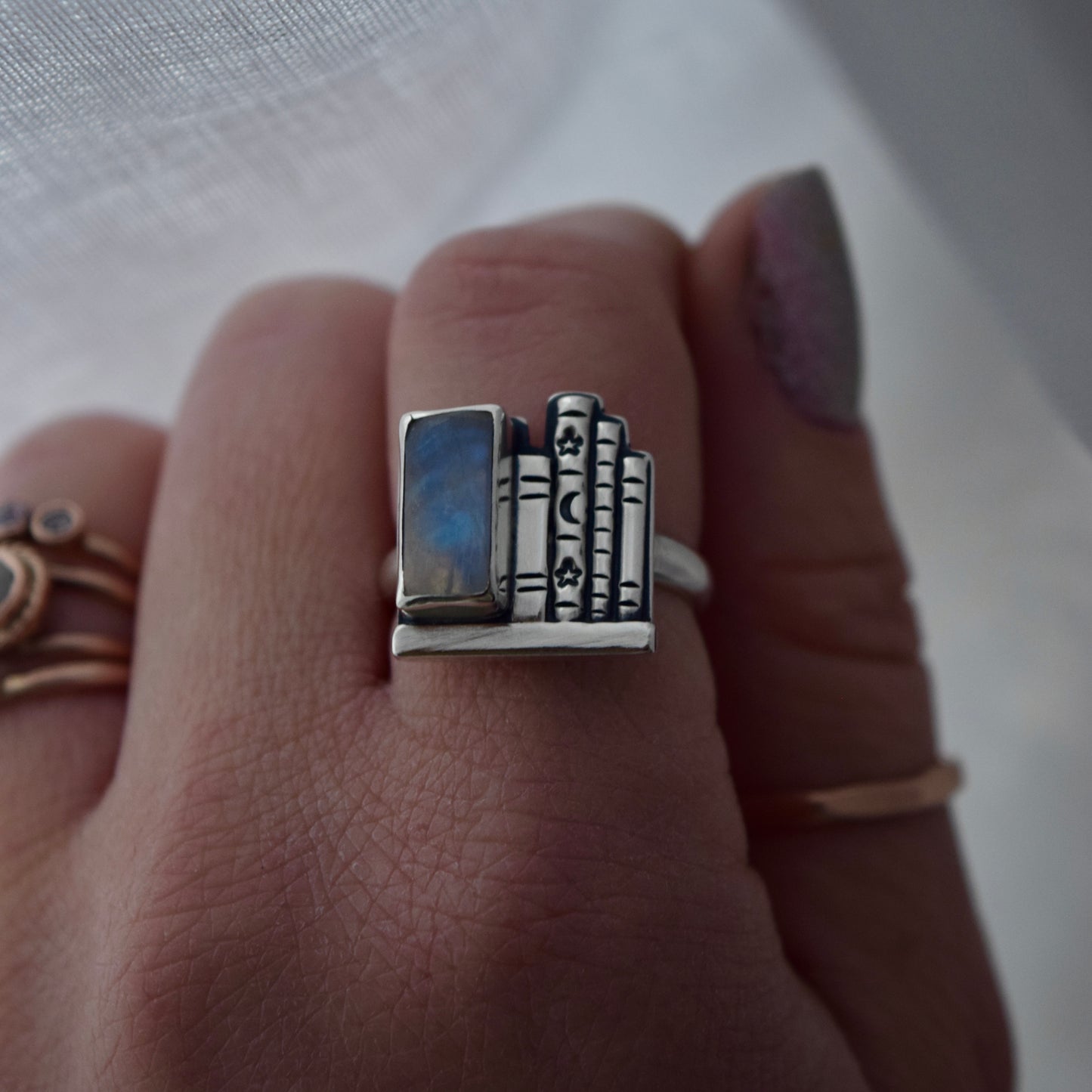 Book Shelf Ring with Rainbow Moonstone Size 7