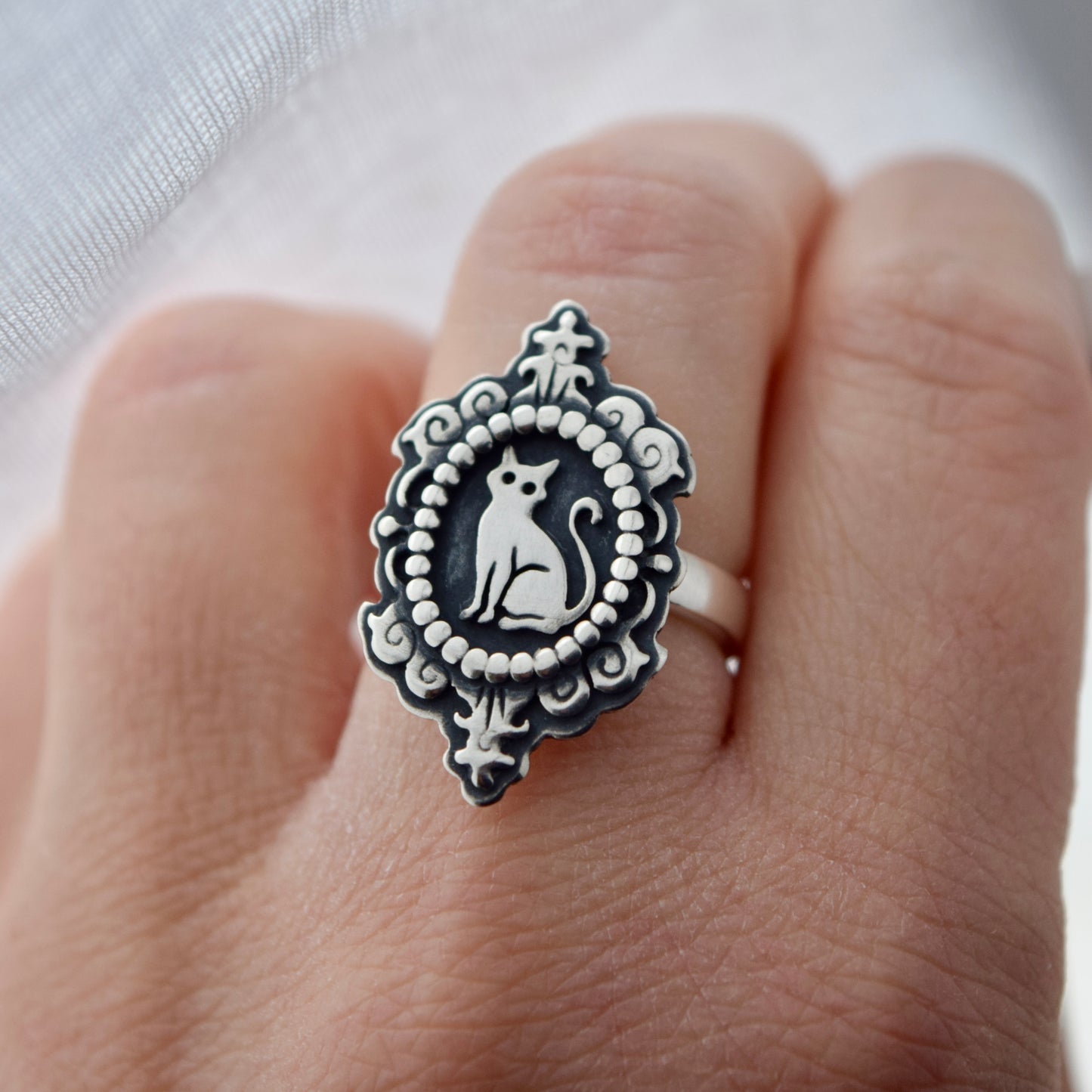 Cat Cameow Ring Size 6.5