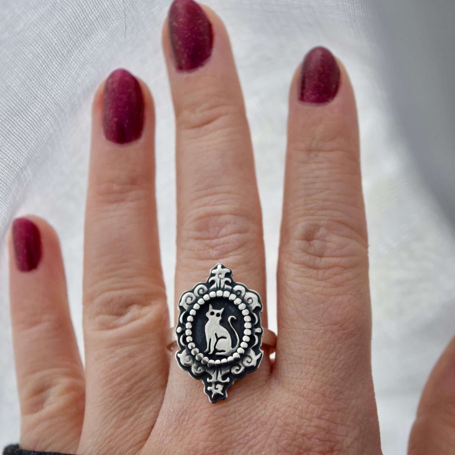 Cat Cameow Ring Size 8