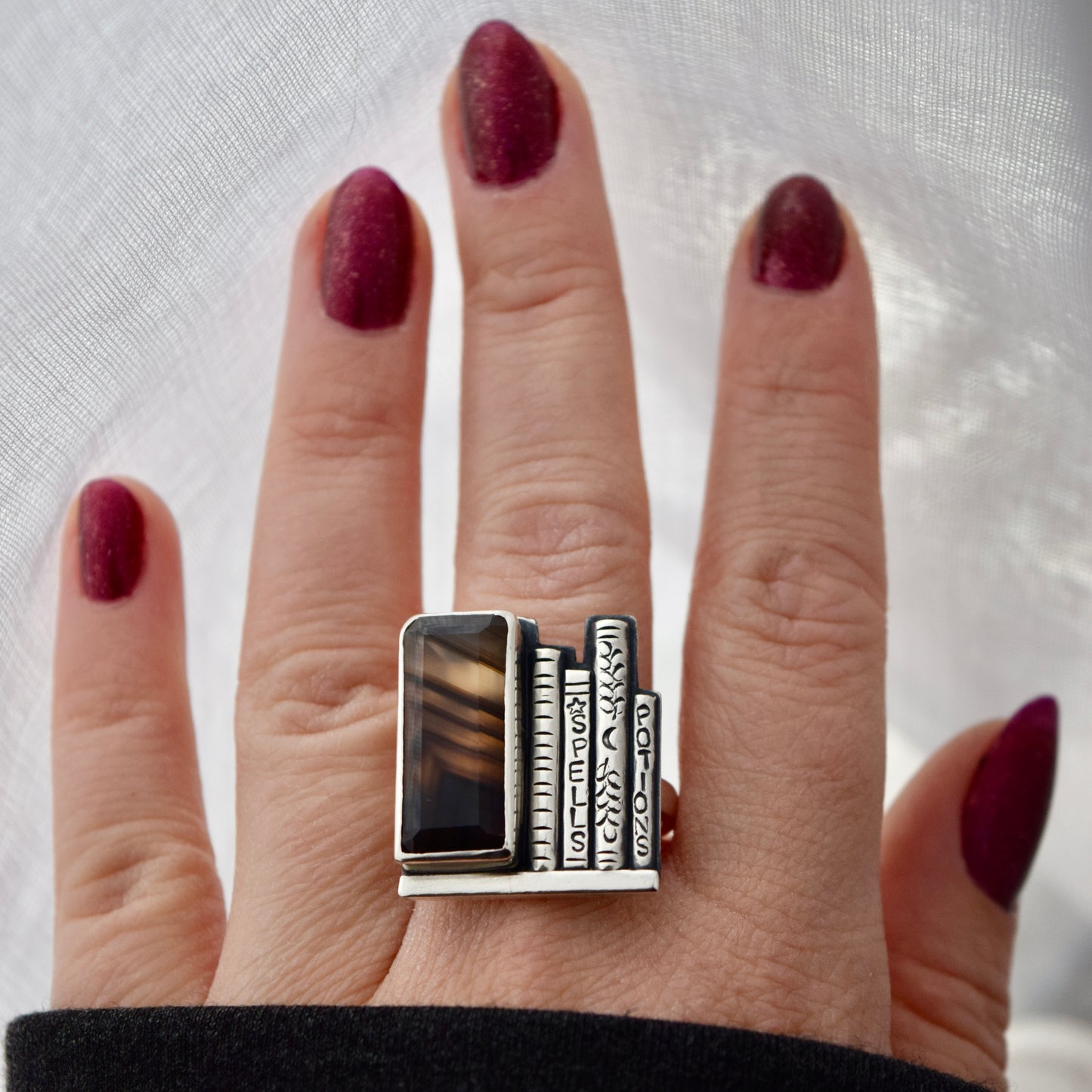 Bookshelf Ring with Montana Moss Agate Size 9