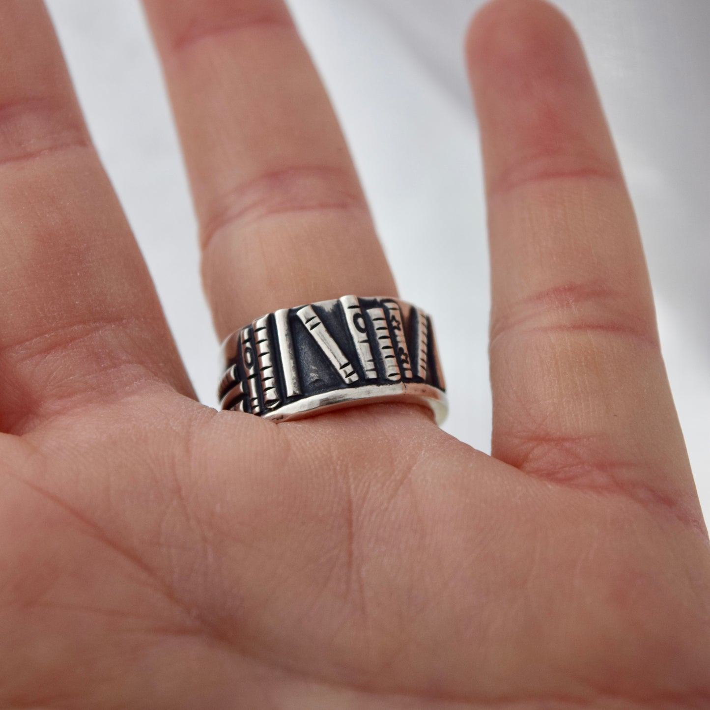 Bookshelf Ring Band with Amethyst and Rainbow Moonstone Size 6