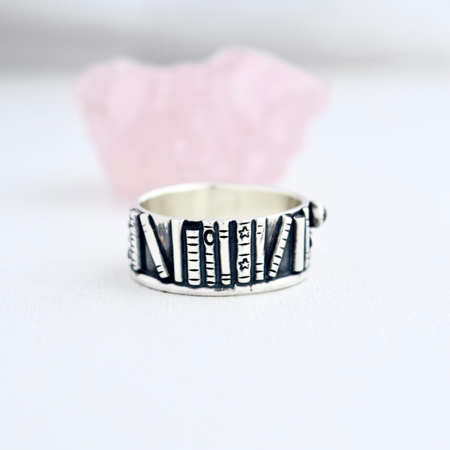 Bookshelf Ring Band with Garnet Size 8.5/8.75