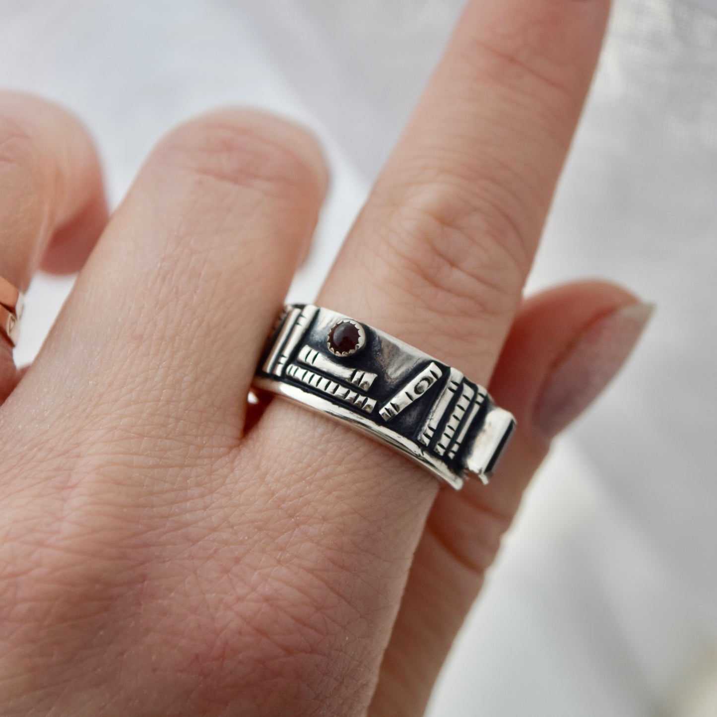 Bookshelf Ring Band with Garnet Size 8.5/8.75