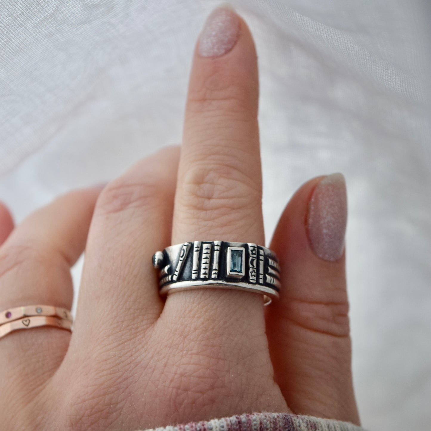 Bookshelf Ring Band with Blue Topaz and Blue Tourmaline Size 10.25