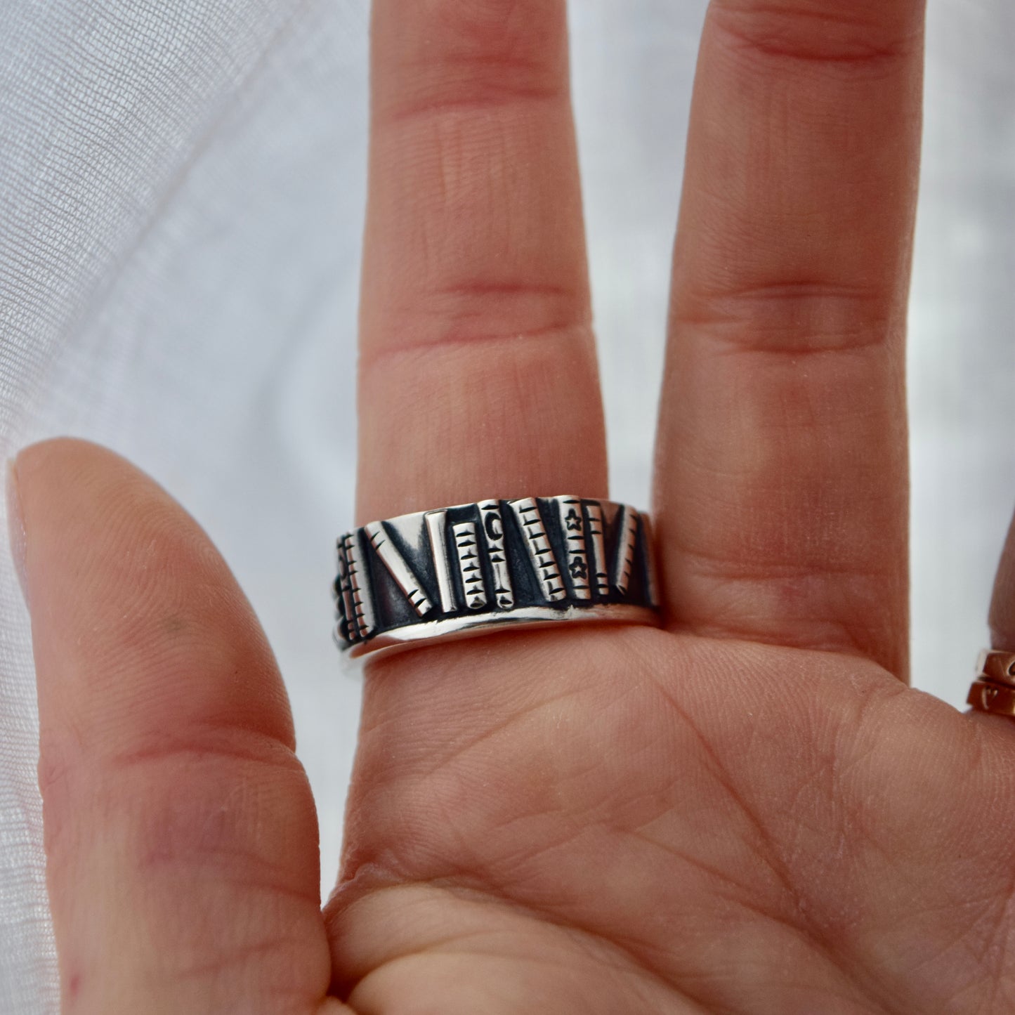 Bookshelf Ring Band with Blue Topaz and Blue Tourmaline Size 10.25