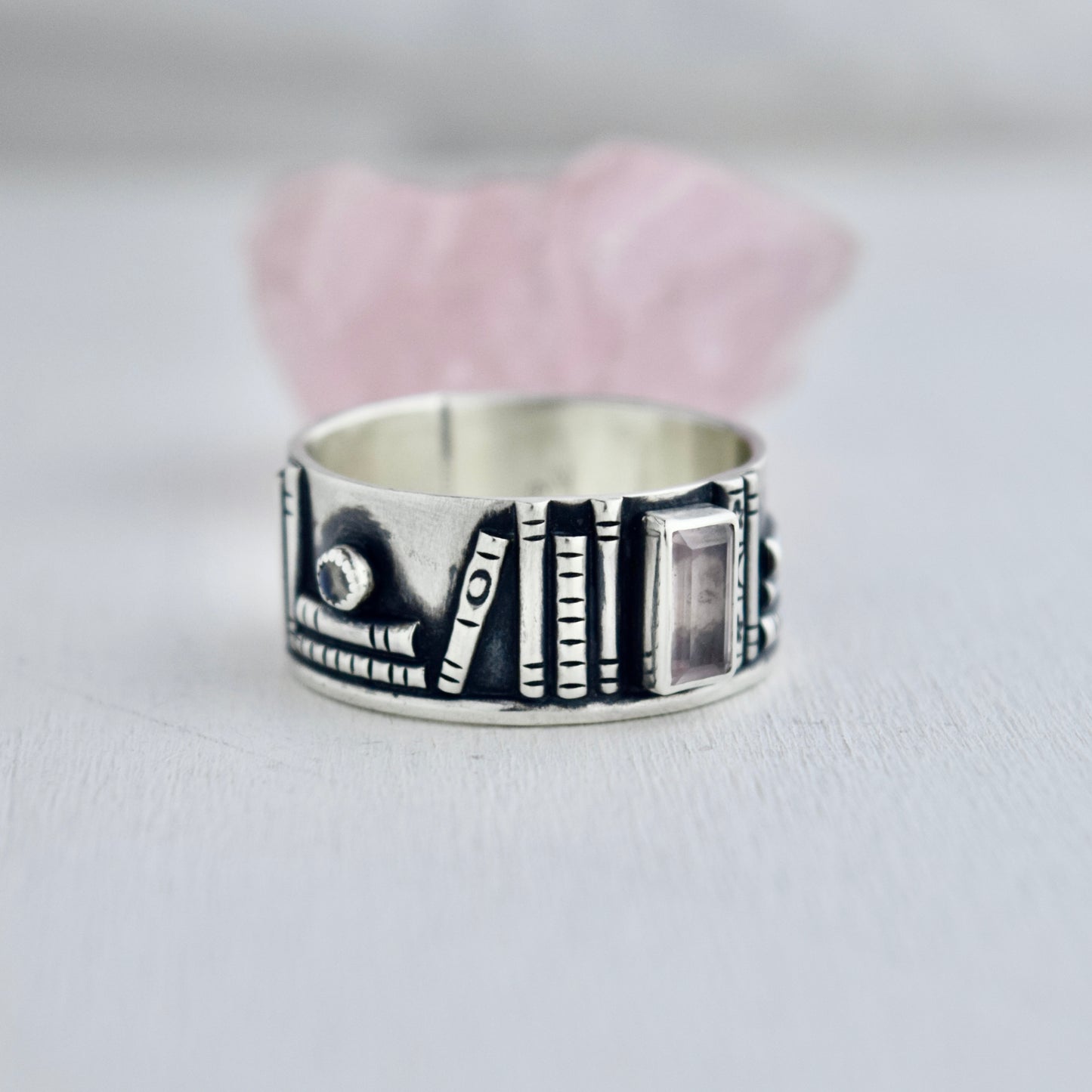 Bookshelf Ring Band with Rose Quartz and Rainbow Moonstone Size 13