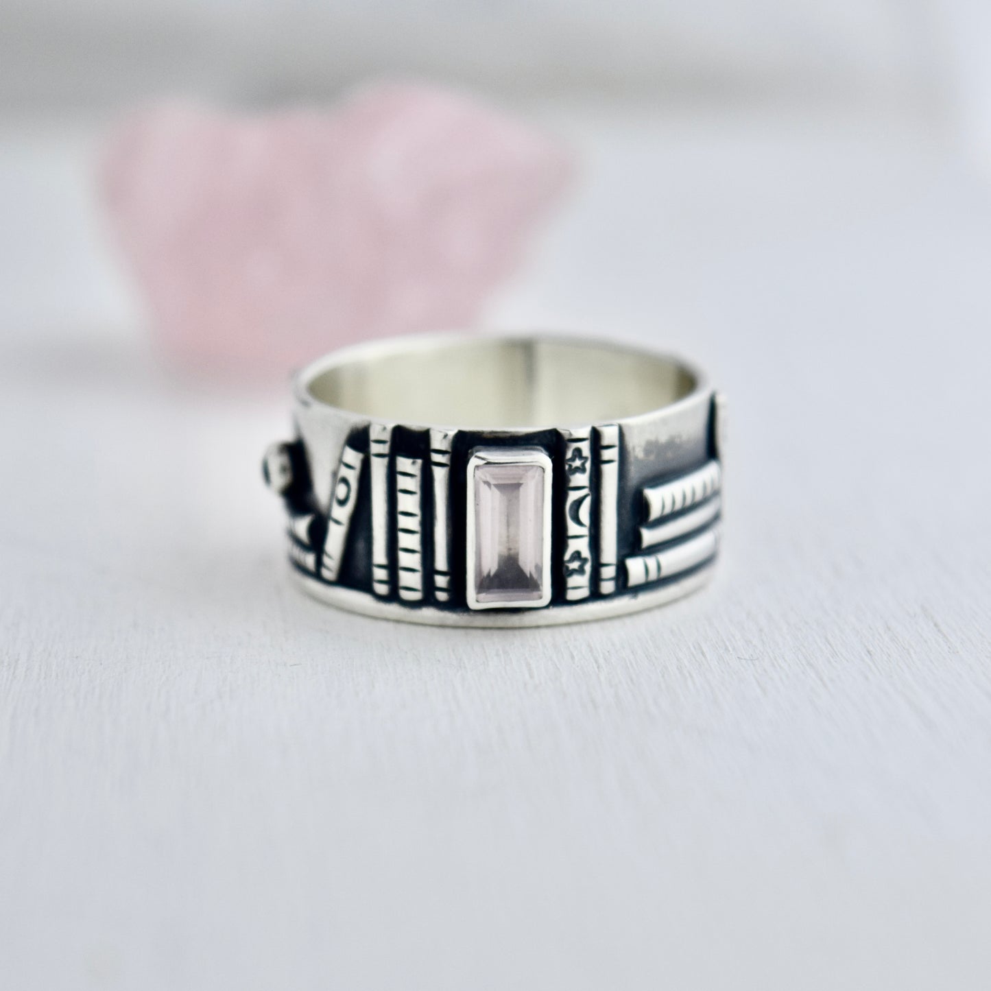 Bookshelf Ring Band with Rose Quartz and Rainbow Moonstone Size 13