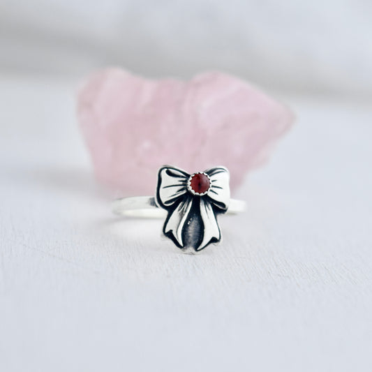 Garnet Bow Ring size 8.25