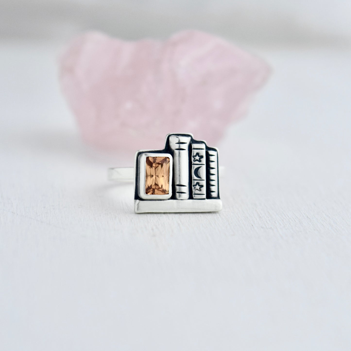 Mini Bookshelf Ring with Malaya Garnet Size 5
