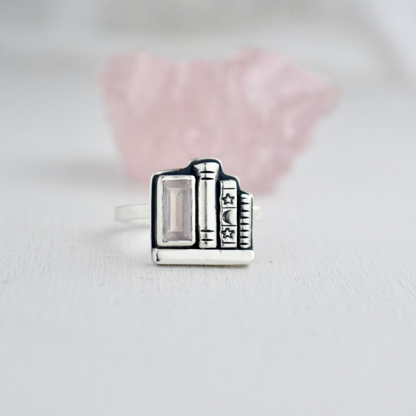 Mini Bookshelf Ring with Rose Quartz Size 6.75/7