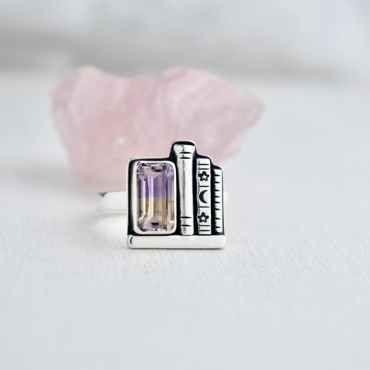 Bookshelf Ring with Ametrine Size 8