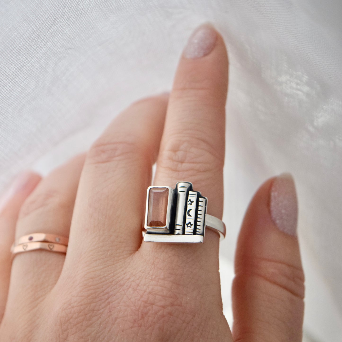 Bookshelf Ring with Sunstone Size 8