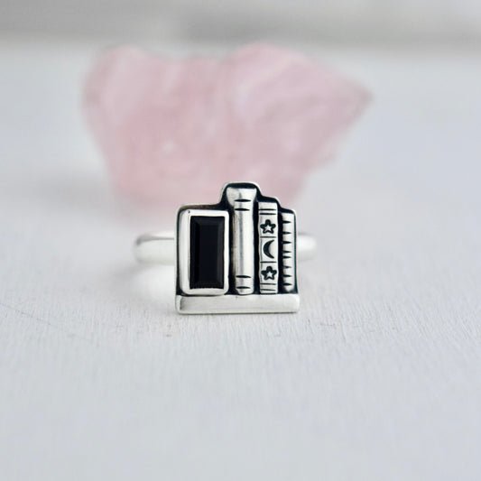 Bookshelf Ring with Faceted Black Onyx Size 7.75