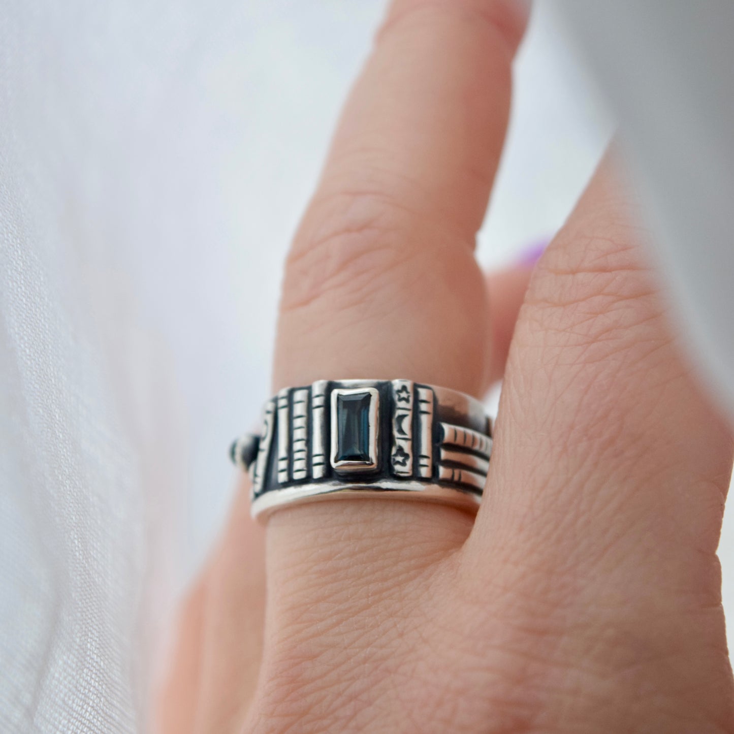 Bookshelf Ring Band with Blue Topaz and Blue Tourmaline Size 6.25