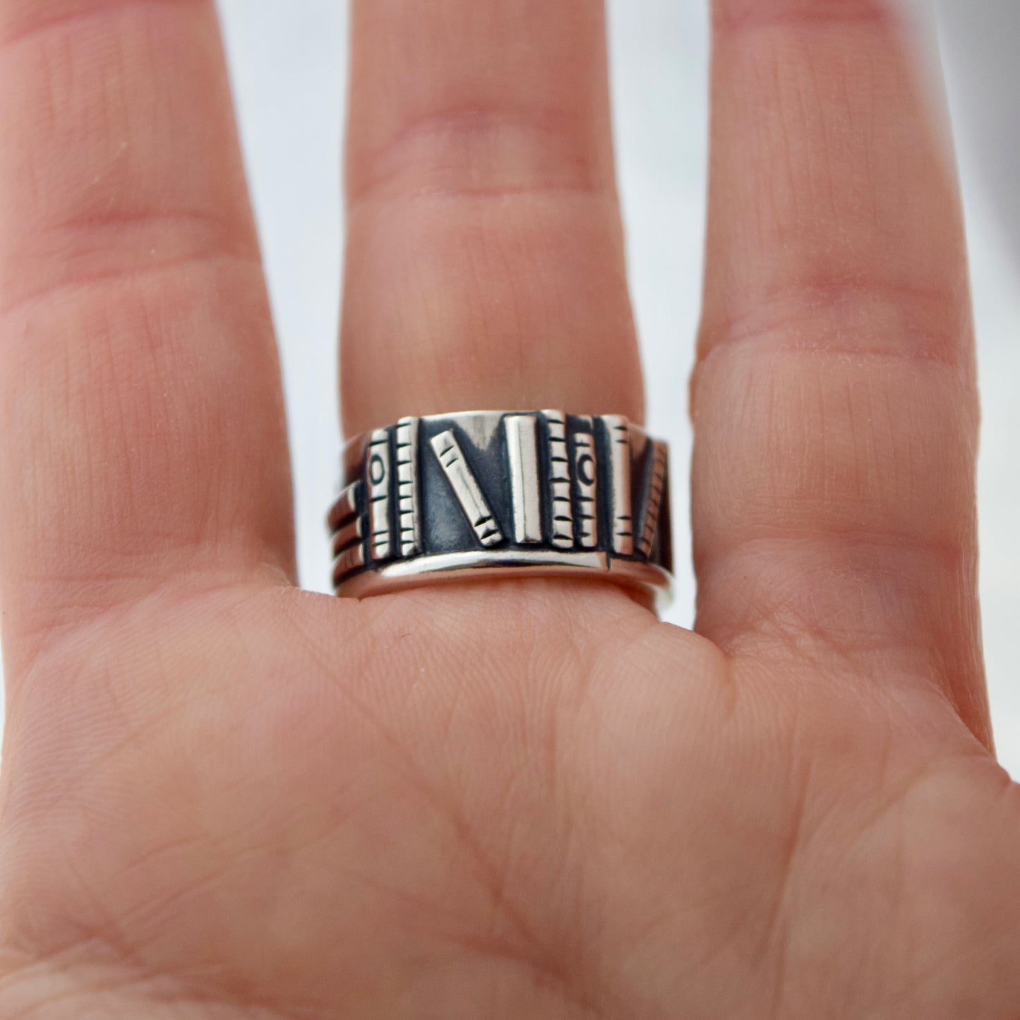 Bookshelf Ring Band with Blue Topaz and Blue Tourmaline Size 6.25