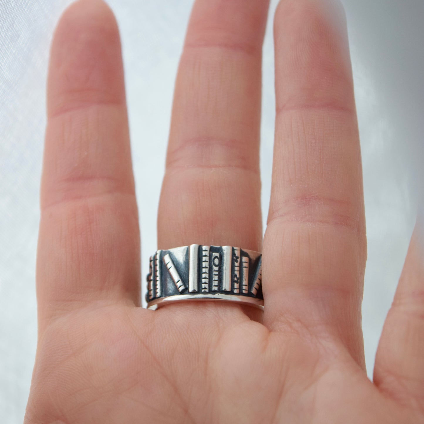 Bookshelf Ring Band with Citrine Size 8