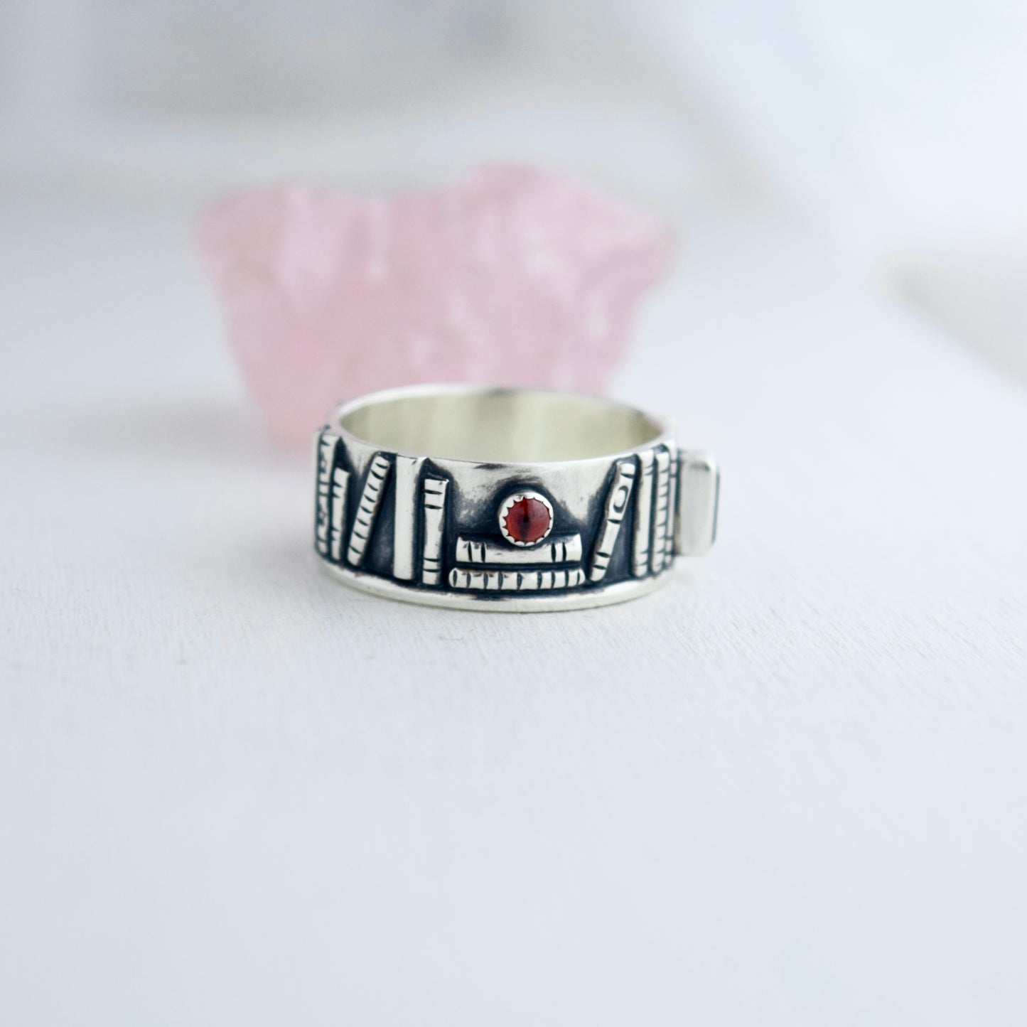 Bookshelf Ring Band with Garnet Size 11