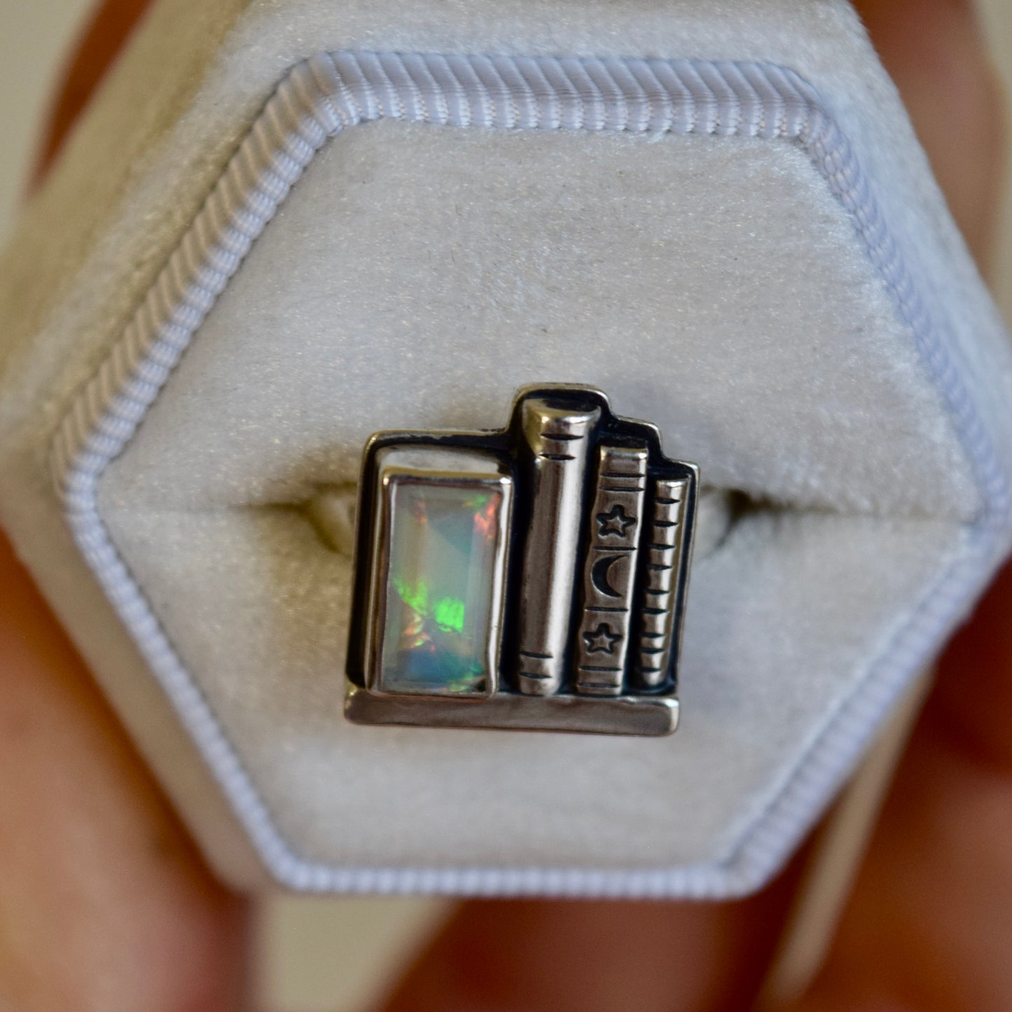 Bookshelf Ring with Ethiopian Opal size 7