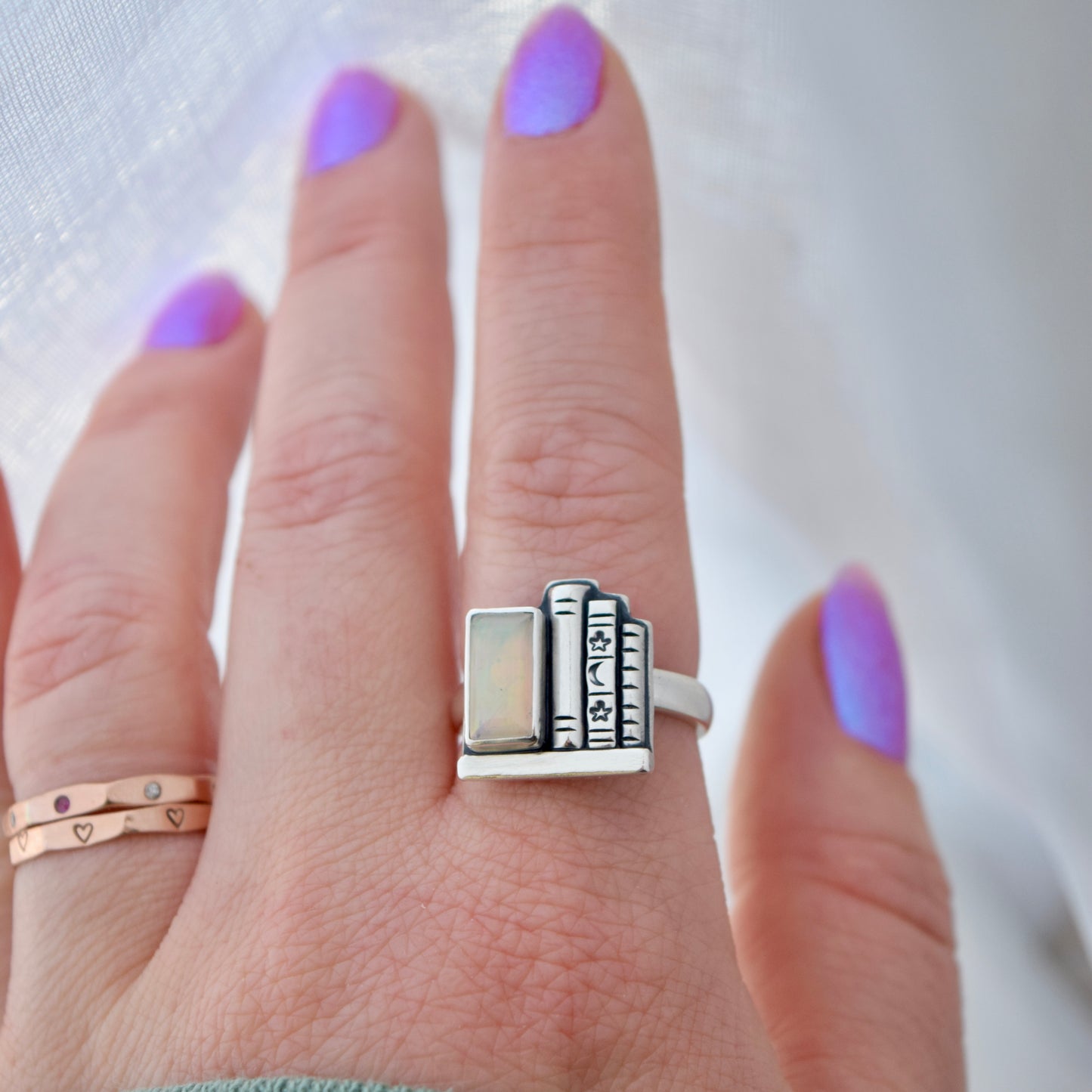 Bookshelf Ring with Ethiopian Opal size 7