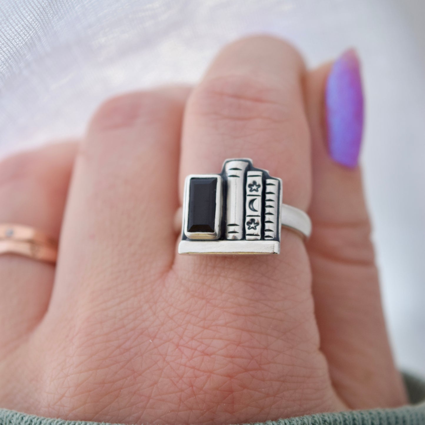 Bookshelf Ring with Faceted Black Onyx Size 6.5