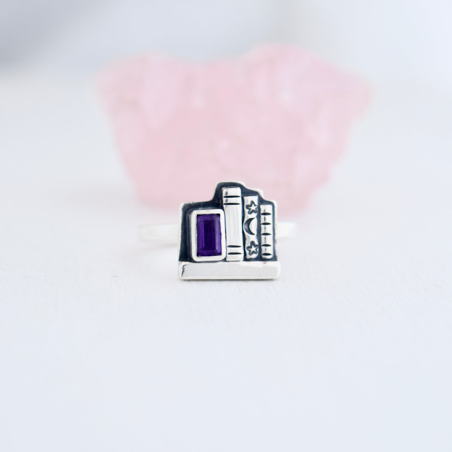 Mini Bookshelf Ring with Amethyst Size 5