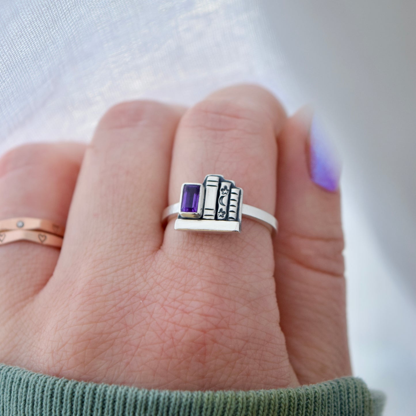 Mini Bookshelf Ring with Amethyst Size 7.5