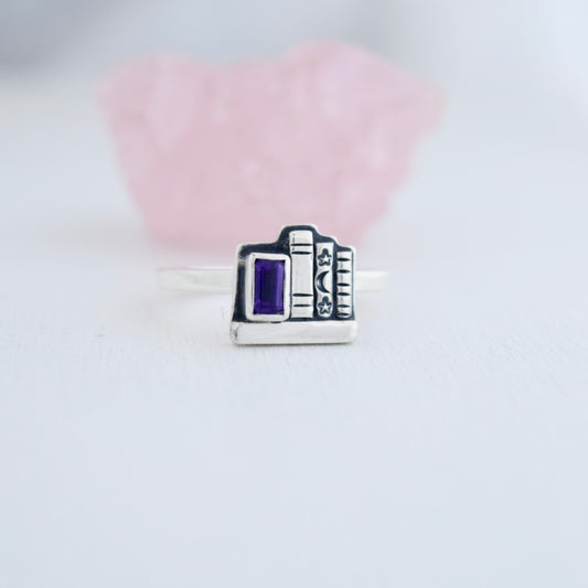 Mini Bookshelf Ring with Amethyst Size 9