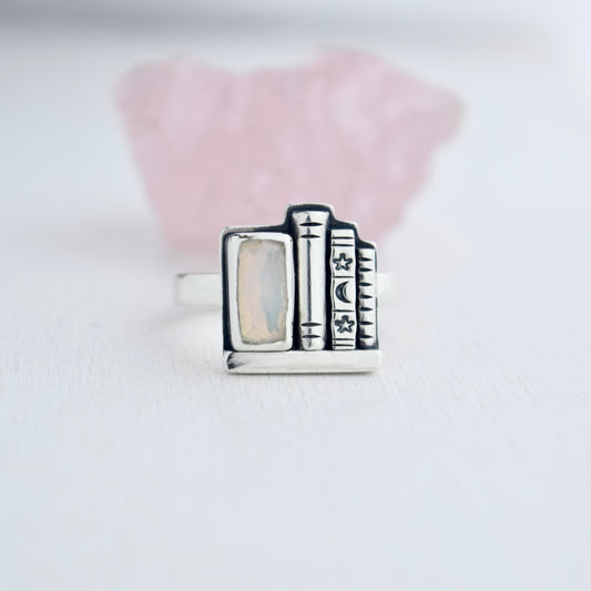 Bookshelf Ring with Faceted Ethiopian Opal Size 8