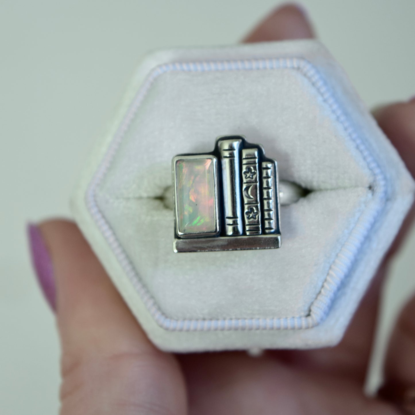 Bookshelf Ring with Ethiopian Opal size 7