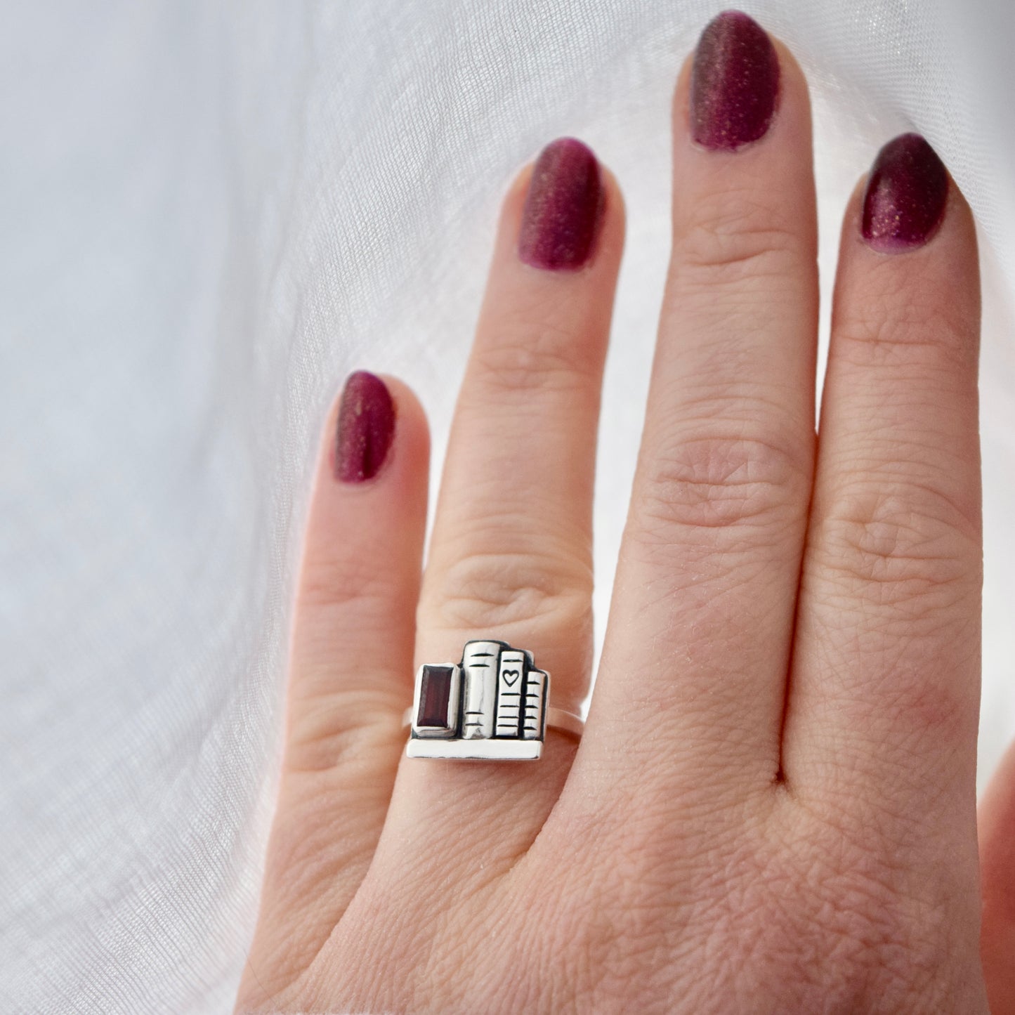 Mini Bookshelf Ring with Garnet Size 5