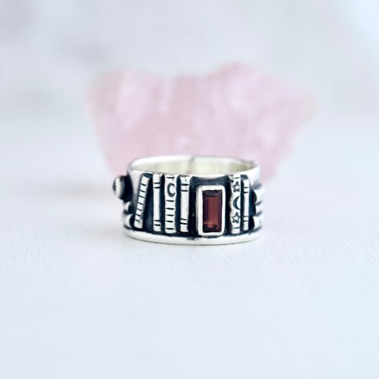 Bookshelf Ring Band with Garnet Size 5.25