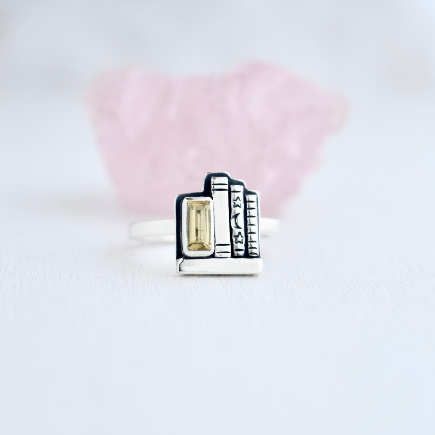 Mini Bookshelf Ring with Citrine Size 6