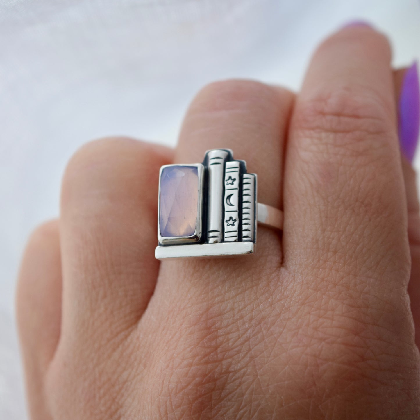 Bookshelf Ring with Faceted Lavender Quartz Size 8