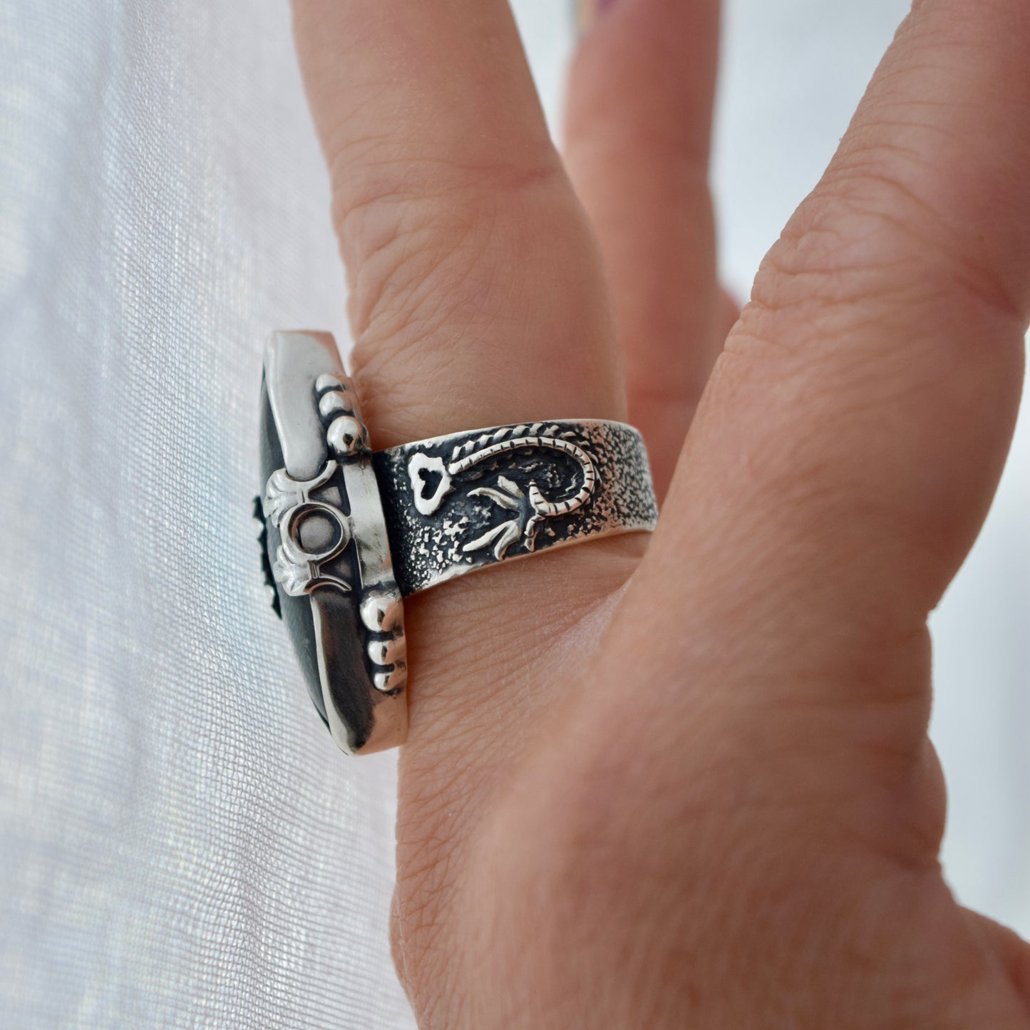 Siren Tail Ring with Labradorite Size 7